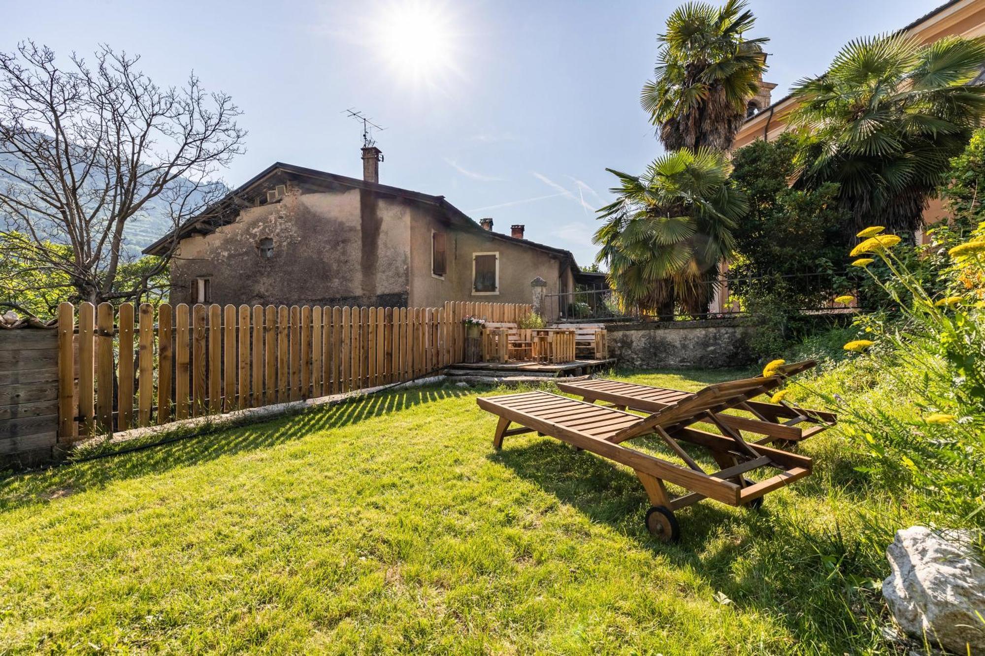 Residence Lena App 1 With Balcony Tenno Εξωτερικό φωτογραφία