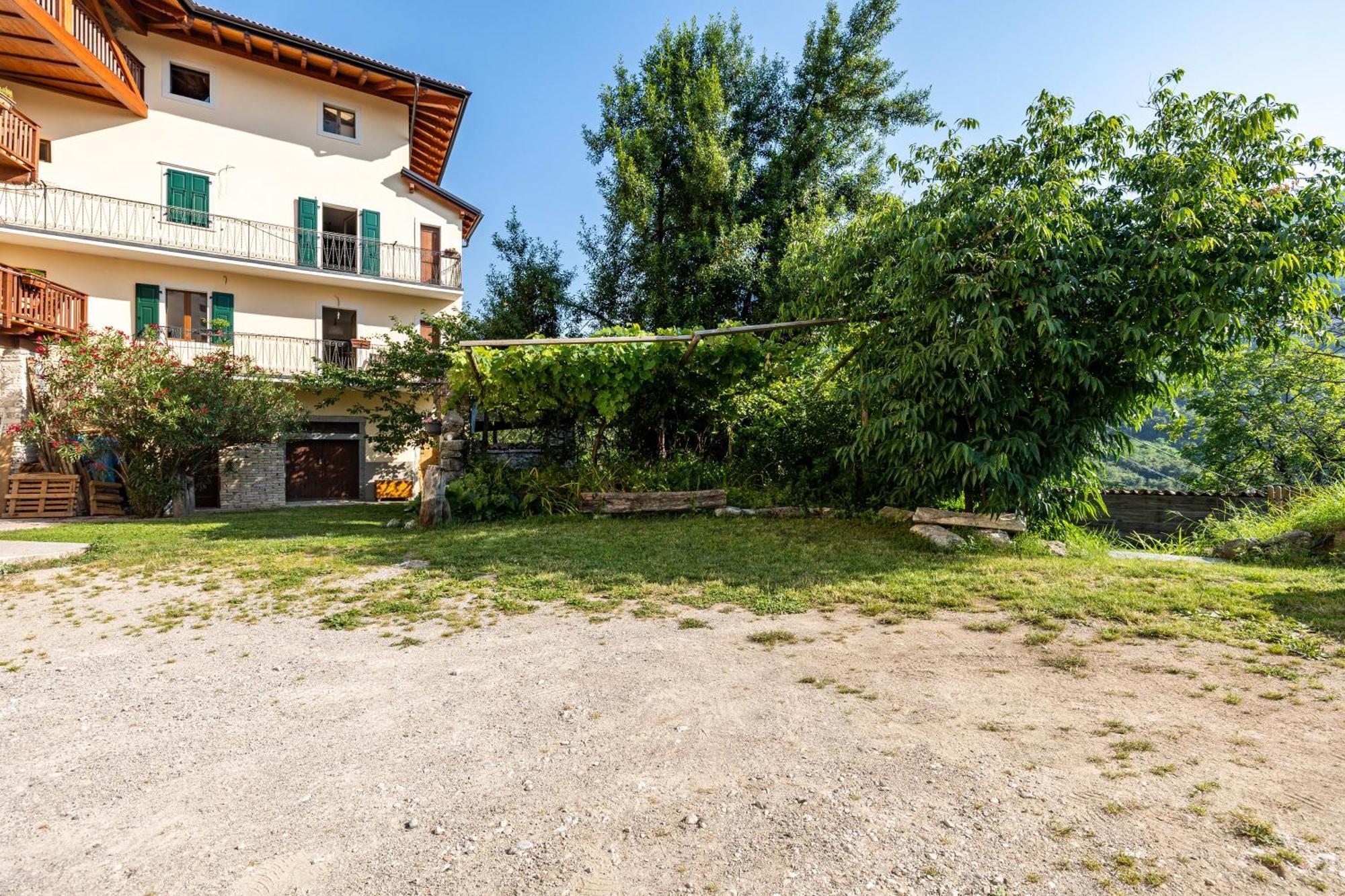 Residence Lena App 1 With Balcony Tenno Εξωτερικό φωτογραφία